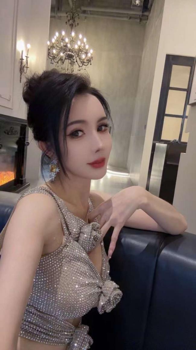 ​ 广告招租-Snapchat：xingxingzm