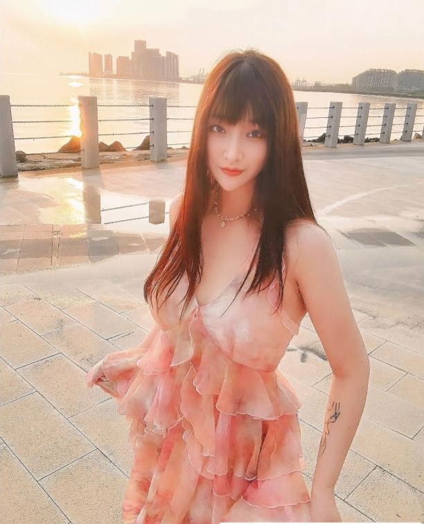 波士顿楼凤us,昆西找小姐